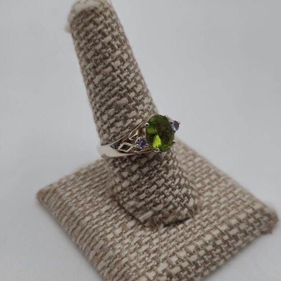 Size 9 Sterling Silver Oval Peridot And Amethyst Gem Ring A3624 - Picture 3 of 9